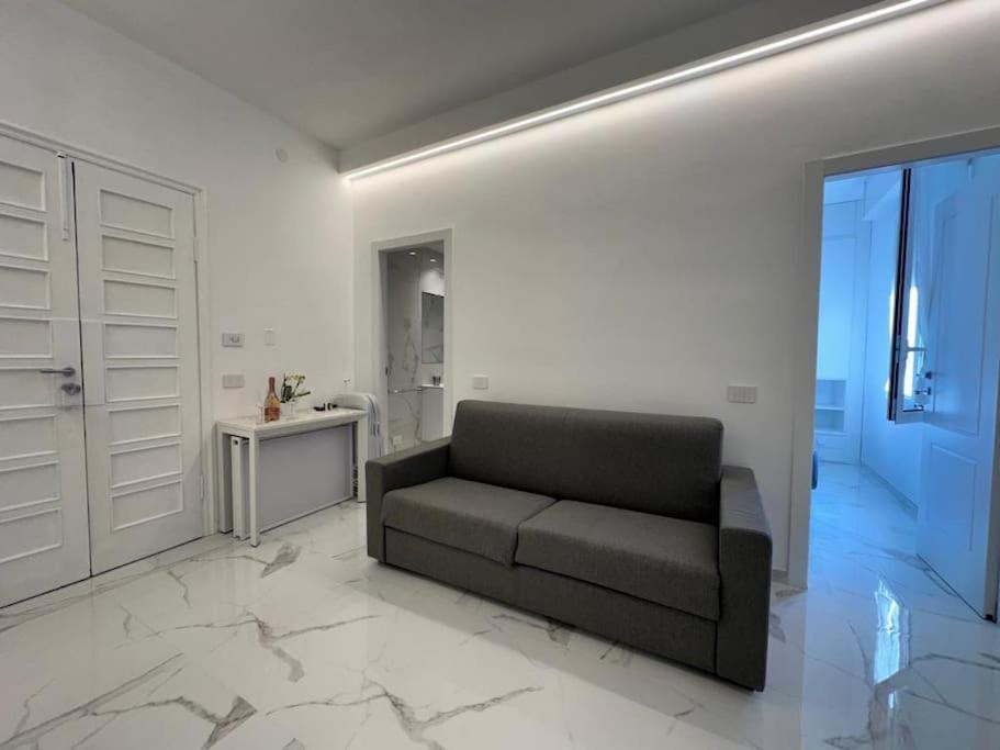 Suite Aurora Luxury In The Center Of Sanremo Exteriör bild