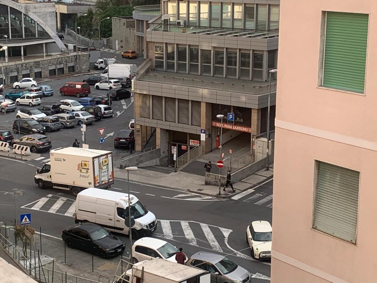 Suite Aurora Luxury In The Center Of Sanremo Exteriör bild