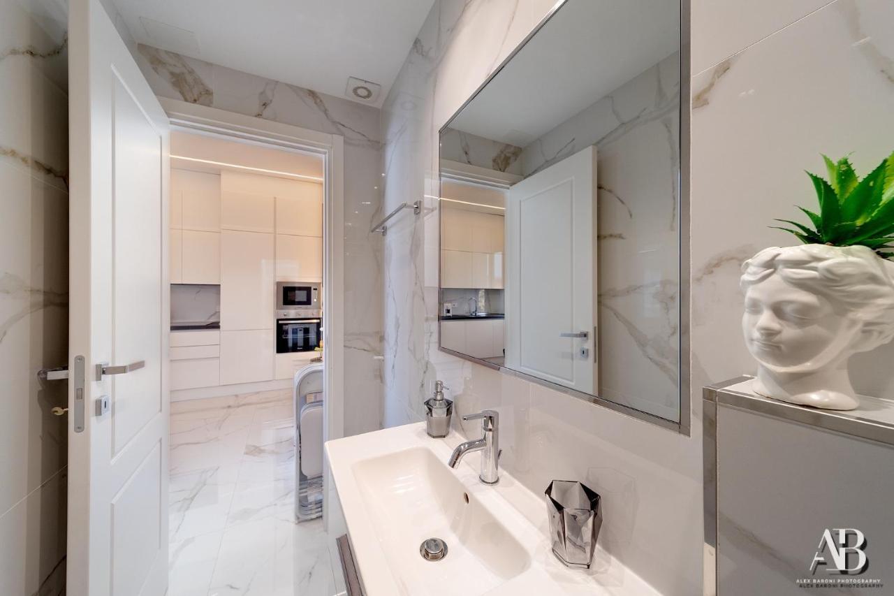Suite Aurora Luxury In The Center Of Sanremo Exteriör bild