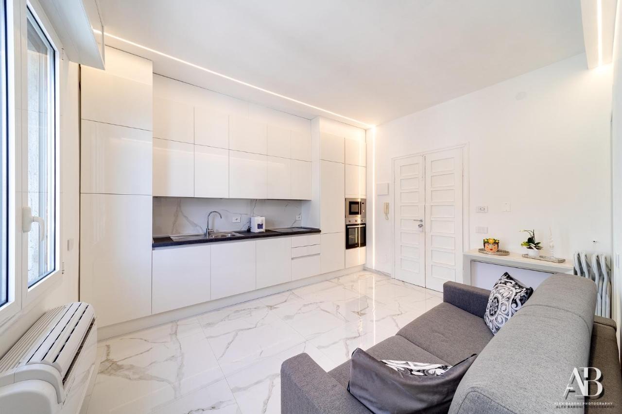 Suite Aurora Luxury In The Center Of Sanremo Exteriör bild